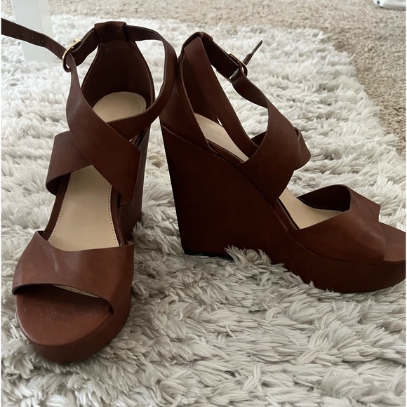 Brown Wedges Sandals - Picture 4 of 5